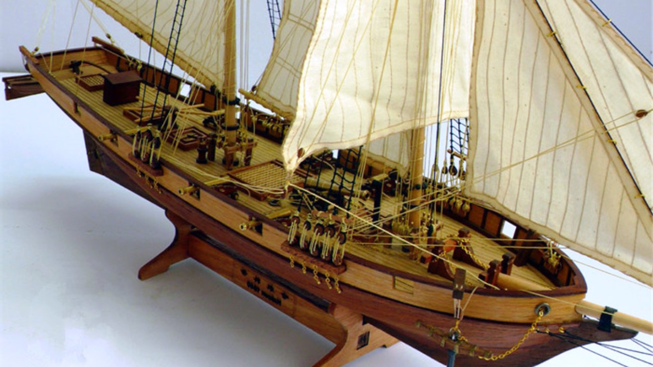 modelo barco de madera